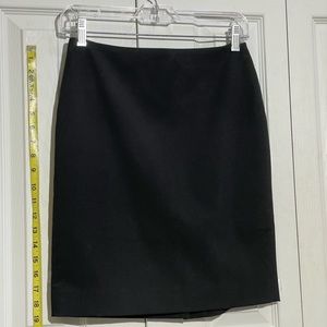 Banana Republic Shift Skirt Black Size 0